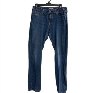 LEVI STRAUSS, Signature Women’s Jeans, Tag‎ says 12M, but length measures 28